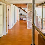 Vakantiehuis Modernity In With Lagoon View Ummanz