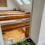 Modernity In With Lagoon View *