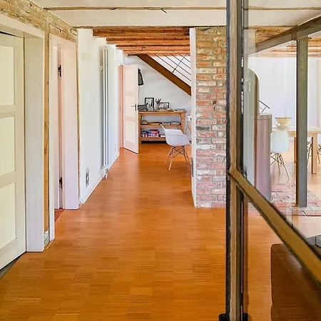 Modernity In With Lagoon View *